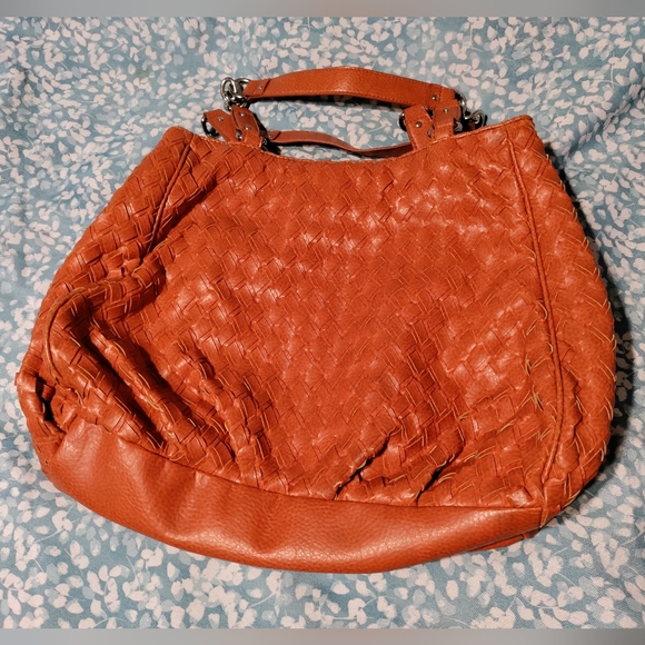 Dana Buchman Boho Faux Leather Woven Orange Purse - Picture 3 of 16